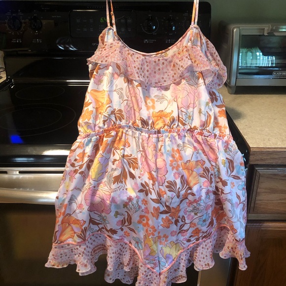 Women’s Floral Sleep Romper Size L - Picture 3 of 4
